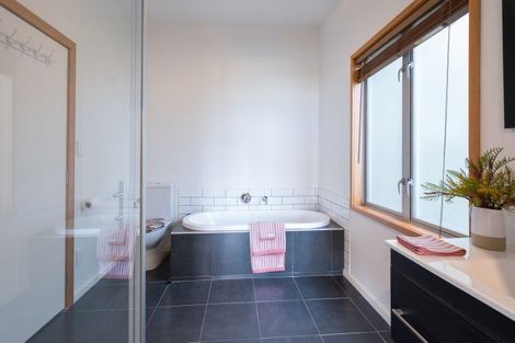 Photo of property in 45 Coster Street, Enner Glynn, Nelson, 7011