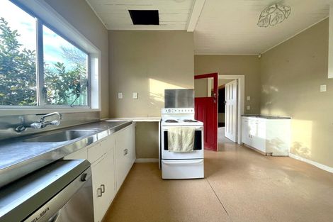 Photo of property in 10 Peverel Street, Riccarton, Christchurch, 8011