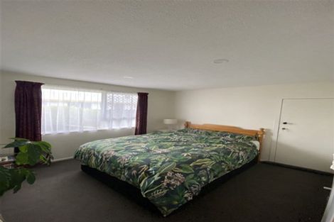 Photo of property in 8a Tamarisk Place, Parklands, Christchurch, 8083