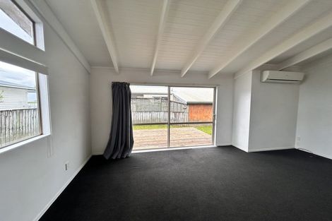 Photo of property in 1/55c Springs Road, Parakai, 0830