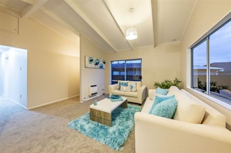 Photo of property in 2/18 Harania Avenue, Favona, Auckland, 2024