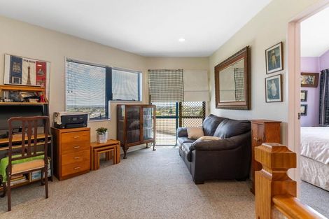 Photo of property in 40 Mccahill Views, Botany Downs, Auckland, 2010