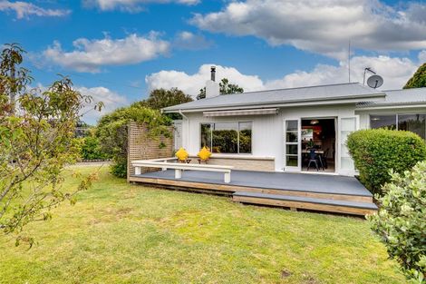 Photo of property in 2 O'connell Road, Bay View, Napier, 4104