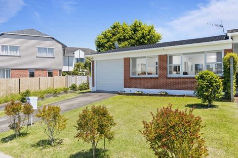 Photo of property in 1/3 Stanley Avenue, Milford, Auckland, 0620