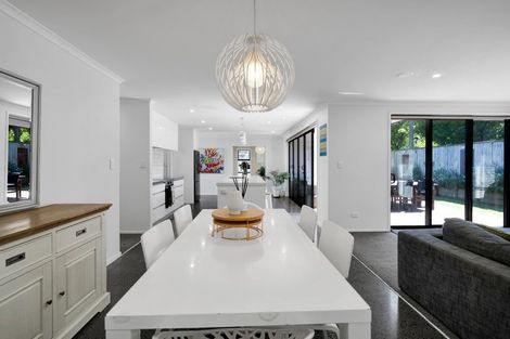 Photo of property in 93e Clemow Road, Fitzroy, New Plymouth, 4312