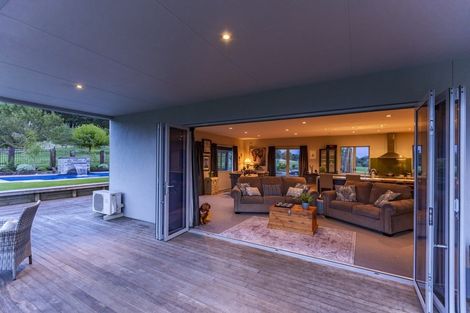 Photo of property in 180a Tikokino Road, Waipawa, 4273