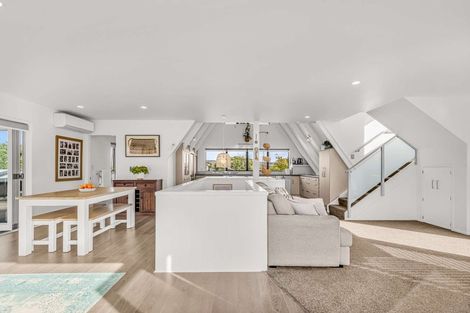 Photo of property in 25a Dickson Road, Papamoa Beach, Papamoa, 3118