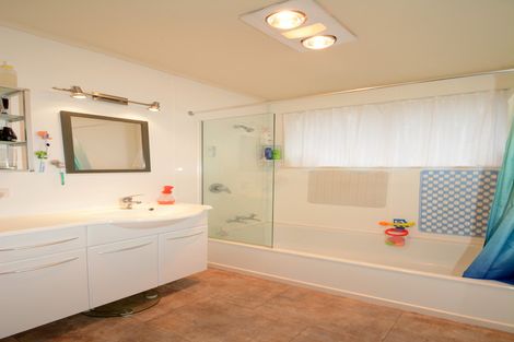 Photo of property in 37a Kinmont Crescent, Kinmont Park, Mosgiel, 9024