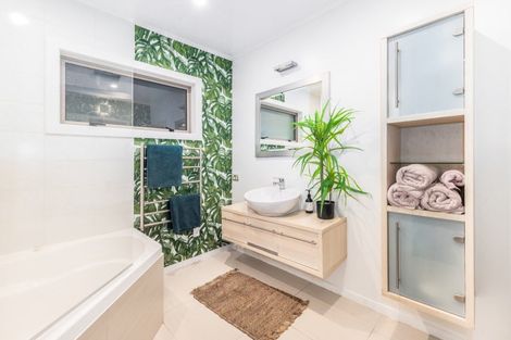 Photo of property in 7 Tregear Place, Camborne, Porirua, 5026