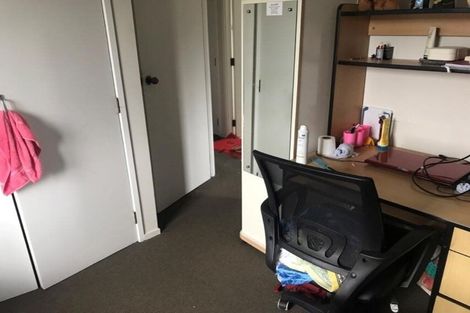 Photo of property in 5 Garner Place, Glenfield, Auckland, 0629