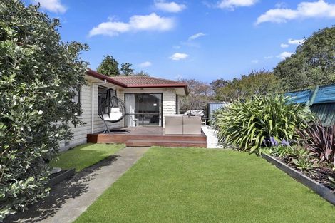 Photo of property in 2/14 Momorangi Crescent, Redwood, Christchurch, 8051