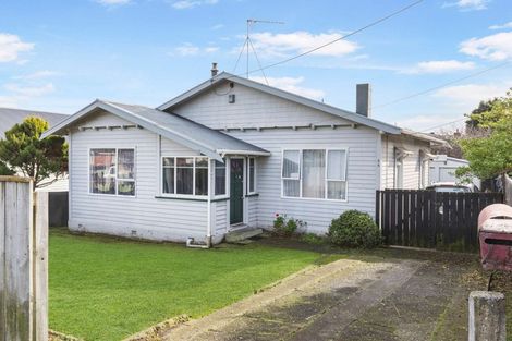 Photo of property in 44 Puriri Street, Gonville, Whanganui, 4501