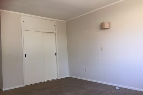 Photo of property in 2/282 Pakuranga Road, Pakuranga Heights, Auckland, 2010