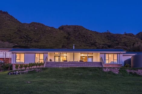 Photo of property in 214b Huia Street, Waikanae, 5391