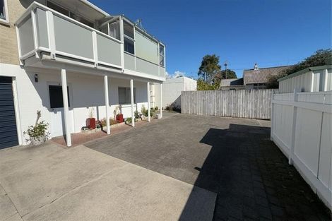 Photo of property in 79a Barrett Street, Westown, New Plymouth, 4310