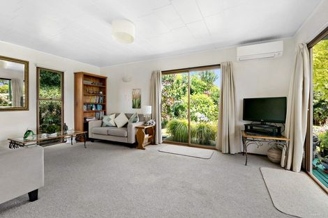 Photo of property in 122 The Circle, Manly, Whangaparaoa, 0930