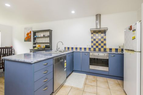 Photo of property in 3/2 Sunnydale Place, Oteha, Auckland, 0632