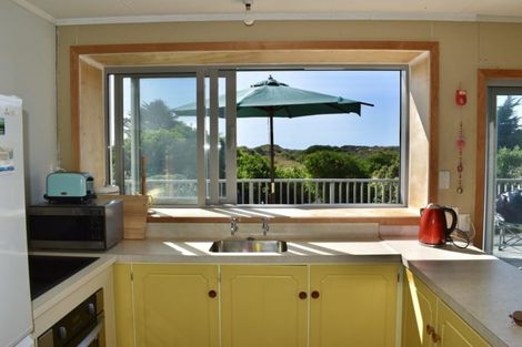 Photo of property in 45 Manga-pirau Street, Waikawa Beach, Manakau, 5573