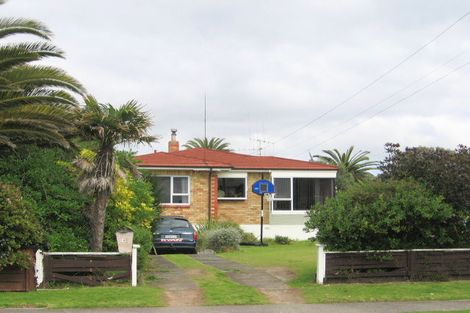 Photo of property in 58 Muricata Avenue, Mount Maunganui, 3116