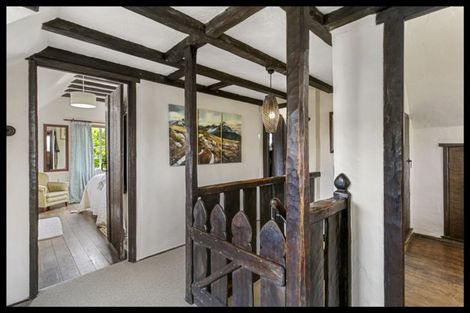 Photo of property in 42 Nicholson Road, Khandallah, Wellington, 6035