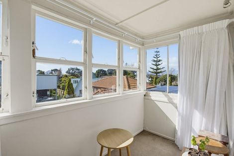 Photo of property in 9 Kirkway, Raumati Beach, Paraparaumu, 5032