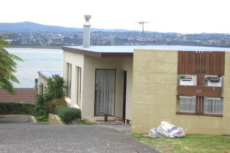 Photo of property in 2/33 Sea Vista Avenue, Beach Haven, Auckland, 0626