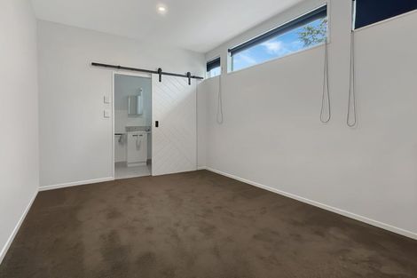 Photo of property in 355 Oxford Street, Levin, 5510