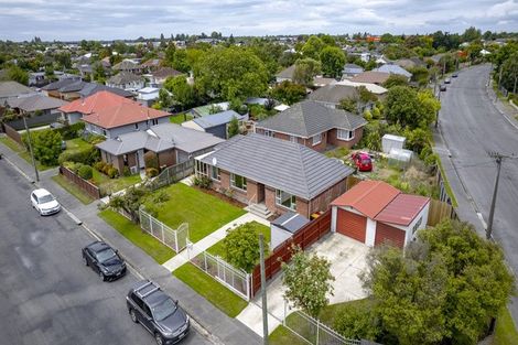 Photo of property in 1/136 Harris Crescent, Papanui, Christchurch, 8053