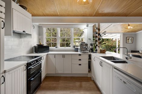 Photo of property in 89 Bridge Street, Bulls, 4818