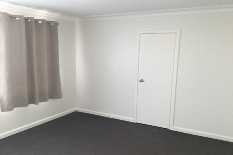 Photo of property in 208 Te Atatu Road, Te Atatu South, Auckland, 0610