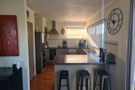 Photo of property in 19 Rhonda Place, Opaheke, Papakura, 2113