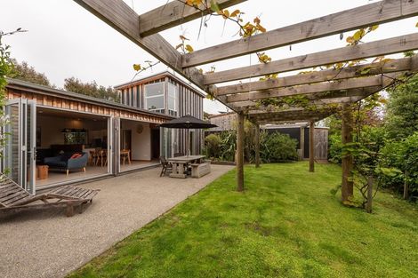 Photo of property in 29a Greenaway Road, Waikanae, 5036