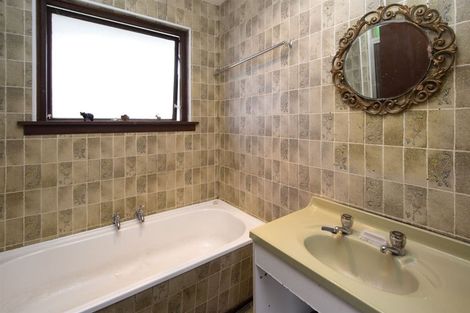 Photo of property in 27 Keighleys Road, Bromley, Christchurch, 8062