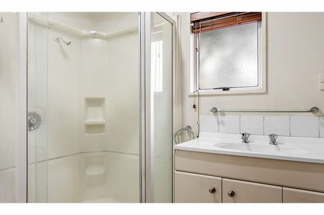 Photo of property in 3 Quirk Place, Sockburn, Christchurch, 8042