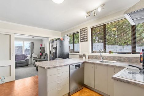 Photo of property in 42 Saint George Street, Watlington, Timaru, 7910