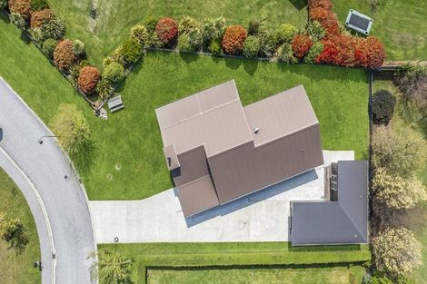 Photo of property in 1 Criffel Place, Luggate, Cromwell, 9383