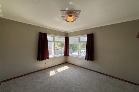 Photo of property in 31 Disraeli Street, Hawera, 4610