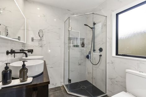 Photo of property in 1/75 Kowhai Road, Mairangi Bay, Auckland, 0630