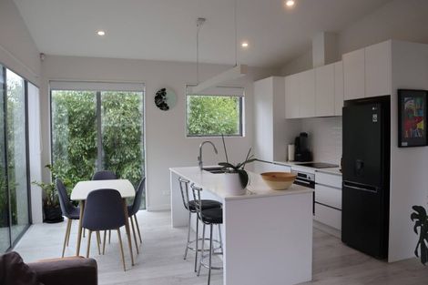 Photo of property in 73 Warman Road, Okura, Auckland, 0792