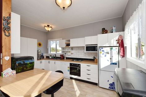 Photo of property in 111 Avon Road, Clifton, Invercargill, 9812