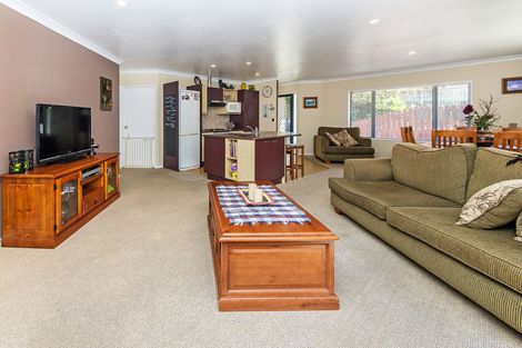 Photo of property in 61a The Glade South, Pukekohe, 2120