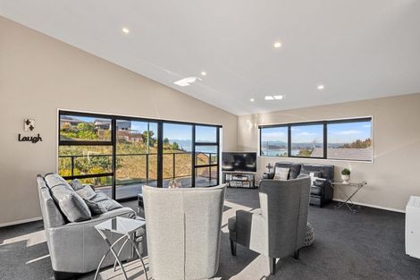 Photo of property in 17 Cederman Drive, Kaiteriteri, Motueka, 7197