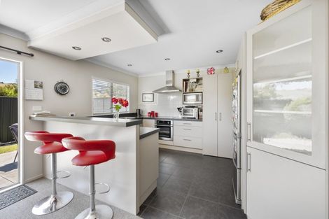 Photo of property in 19a Hammond Road, Taradale, Napier, 4112