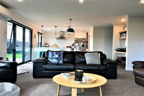 Photo of property in 25 Stowell Drive, Cromwell, 9310