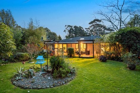 Photo of property in 35 Greenaway Road, Waikanae, 5036