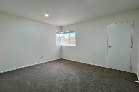 Photo of property in 1/9 Dana Place, Somerville, Auckland, 2014