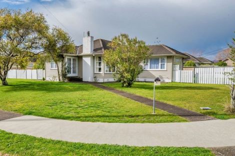 Photo of property in 18 Clyde Street, Levin, 5510