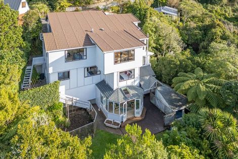 Photo of property in 10 Kate Way, Karori, Wellington, 6012