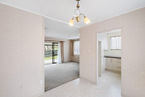 Photo of property in 2 Glucina Place, Glen Eden, Auckland, 0602