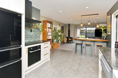 Photo of property in 45a Gladstone Road, Woodend, 7610